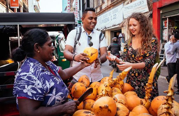 The 10 Tastings of Colombo With Locals: Private Street Food Tour