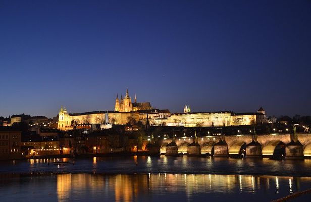 Prague evening/lights tour by car