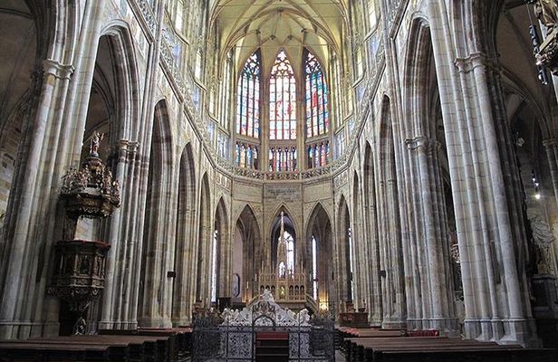Private Prague Castle Tour with a Czech Guide, meet up at hotel