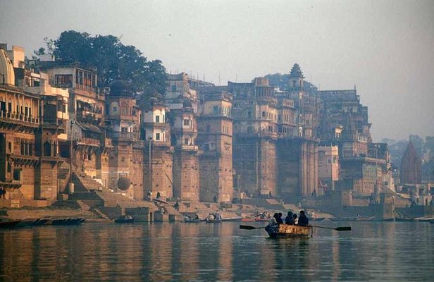 10-Day Private Golden Triangle and Holy City Tour from Delhi