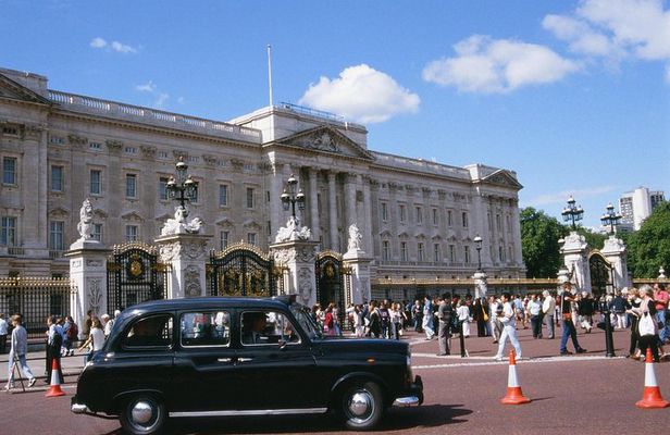 Private Tour: Black Taxi Tour of London