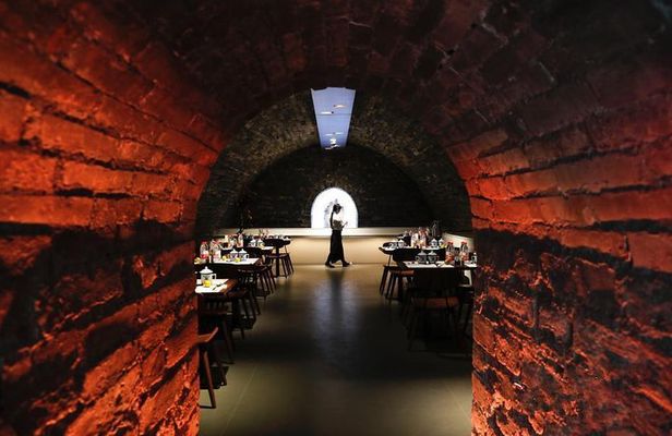In-depth Forbidden City tour with Royal Icehouse Lunch