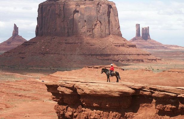 Monument Valley Tour from Flagstaff