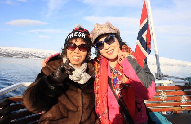 Tromsø: All-inclusive Polar Fjord & Fishing Cruise