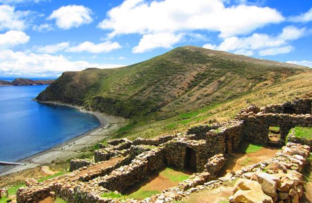 Full Day Tour to Sun Island in Copacabana from Puno