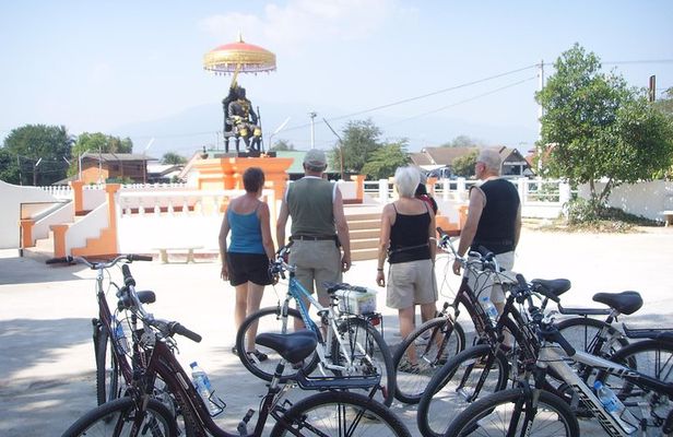 Half-Day Colors of Chiang Mai Biking Tour
