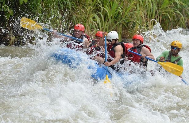 Naranjo River White Rafting Clas III-IV from Manuel Antonio
