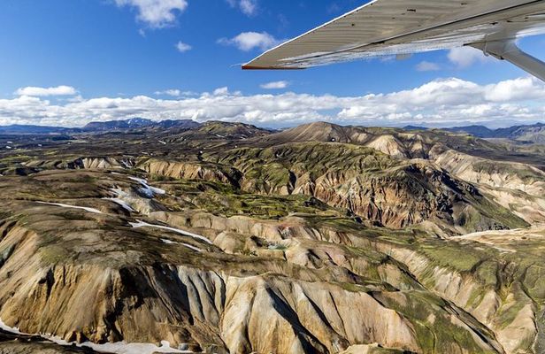 Airplane sightseeing flight over Landmannalaugar and the highland