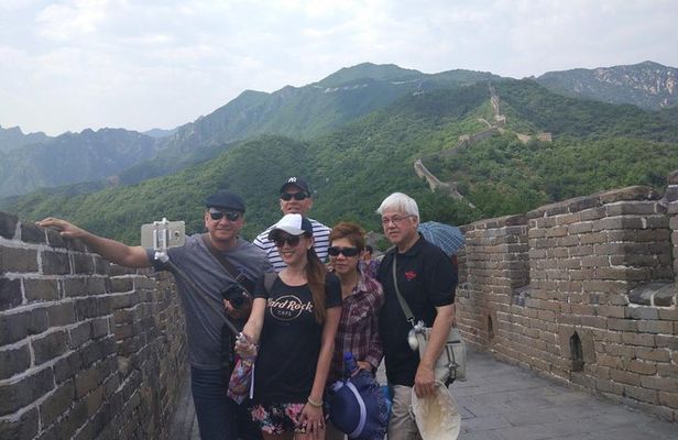 All Inclusive Private Day Tour to Mutianyu Great Wall and Summer Palace
