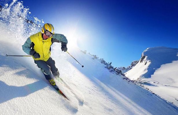 Private Day Trip to Huaibei International Ski Resort and Mutianyu Great Wall