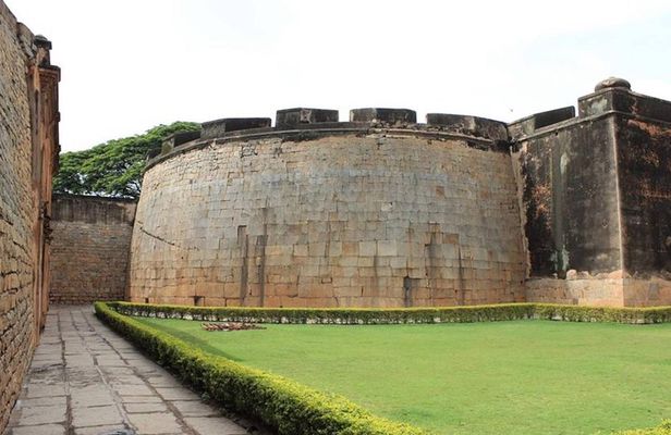 Bangalore Fort heritage walk