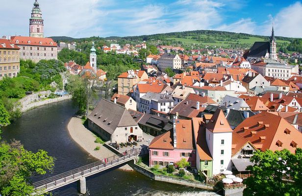 Full Day Cesky Krumlov Private Tour from Prague