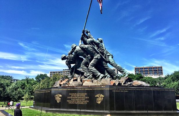 Washington DC City Guided Tour in Private Luxury Vehicle