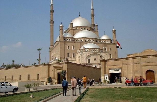 Coptic & Islamic Cairo Private Tour: Citadel, Mosques & Churches