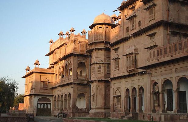 Full-Day Private Bikaner Sightseeing with English speaking Guide