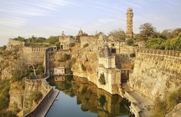From Udaipur: Private Chittorgarh Tour sightseeing All Inclusive