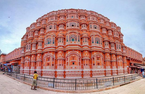 From Delhi: 2-Day Golden Triangle Tour to Agra and Jaipur