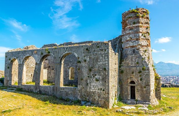 Shkodra from Tirana: Day Tour of castle, city & Skadar Lake