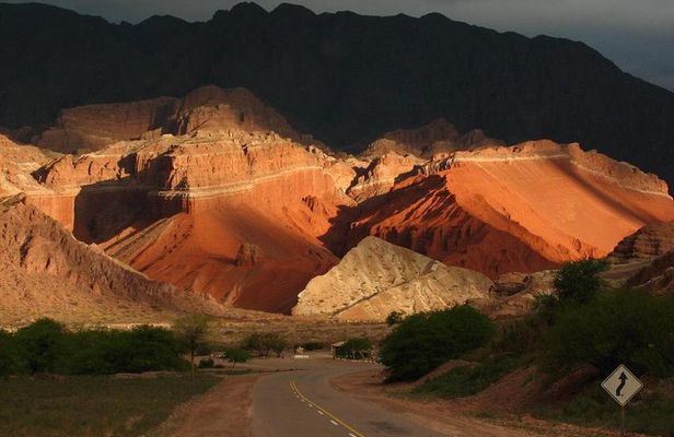 Full-day Cafayate, Lerma Valley, and Wine Tasting from Salta