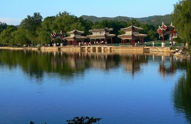 Chengde Mountain Resort 2 Day Private Tour include a Stop at Jinshanling Wall