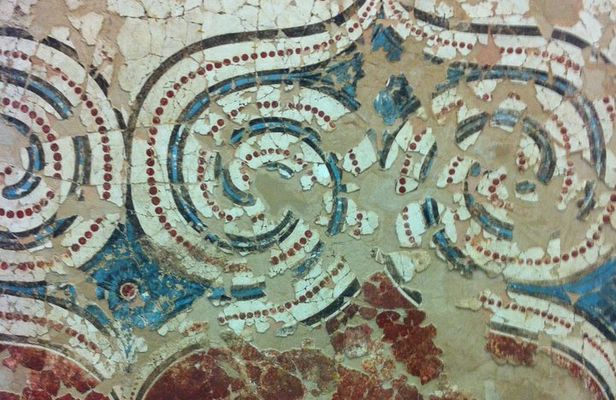Explore Akrotiri GroupTour