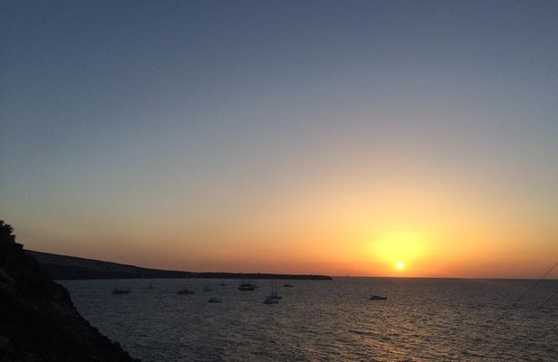 Explore Akrotiri and Oia Private Tour