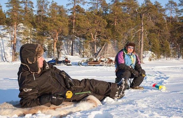 From Ivalo: Ice Fishing Safari to Lake Inari, reindeers & lunch