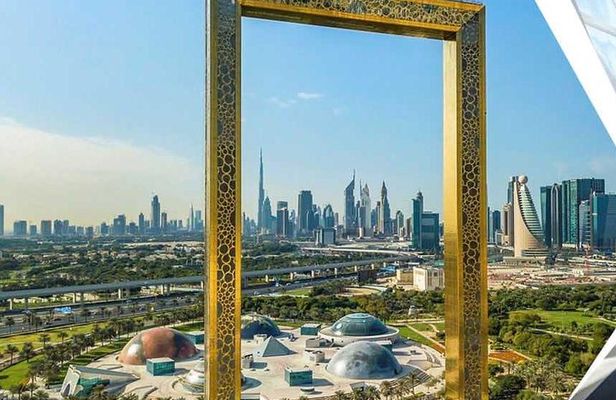 Dubai's Highlights: 4-Hour City Tour with Dubai Frame Ticket