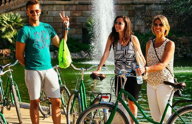 The Beauty of Barcelona by Bike: Private Tour