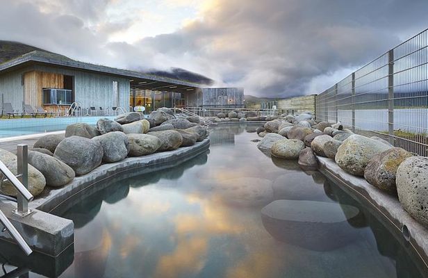 Fontana Geothermal Spa and Golden Circle Tour From Reykjavik