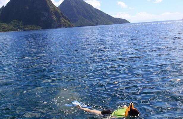 St Lucia Snorkeling Tour with Lunch