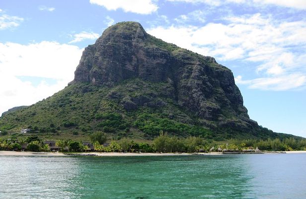 Private Full-Day Tour of the West & South-West of Mauritius