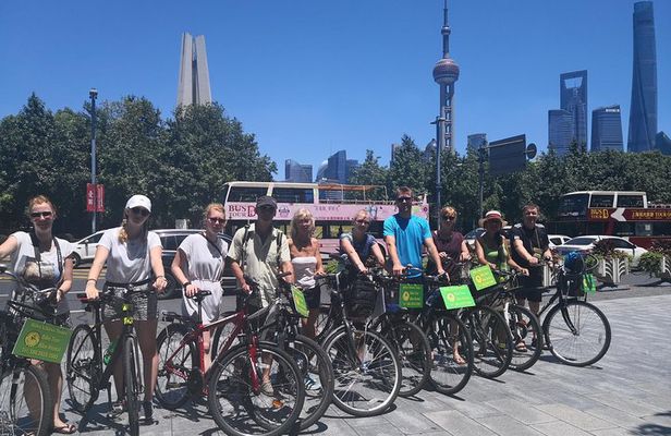 HuangPu River Ferry Boat & Highlights Bike Tour With Local Lunch 