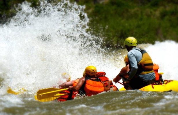 Royal Gorge Rafting Half Day Tour (FREE wetsuit use!) - Class IV Extreme fun!