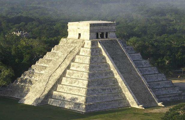 Chichen itzá, Cenote Ik kil and Cobá Reduced Group