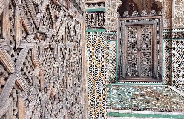 Private Historical Fez guided tour including all entrance fees