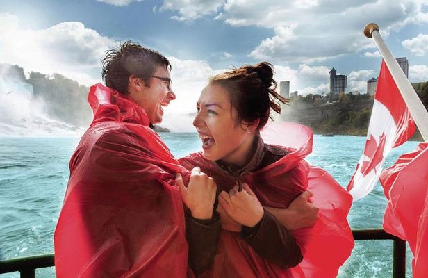 Best Niagara Falls Tour with Boat, Lunch & Journey Behind Falls