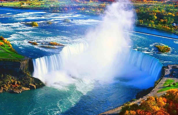 Private Tour of Niagara Falls with Niagara City Cruise