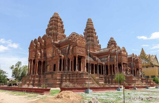 Prasith and Reap Temples Private Day Trip from Phnom Penh