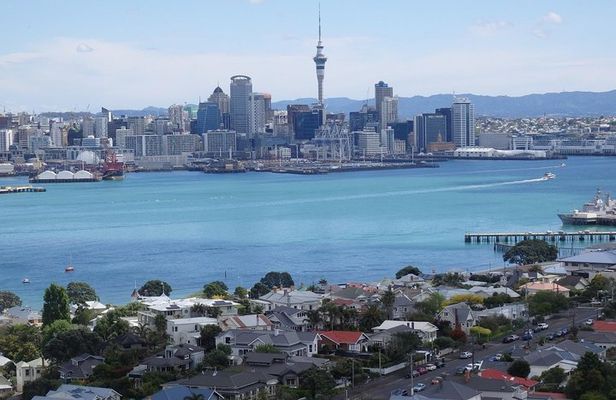 Auckland Scenic Day Tour Full-Day- 8 HOURS