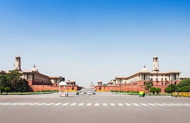 Delhi City Sightseeing Tour by Private Car