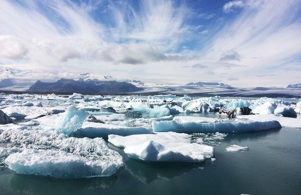 South Coast and Glacier Lagoon Day Trip by Super Jeep from Reykjavik