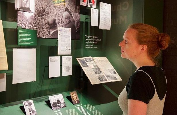 Churchill War Rooms "Behind The Glass" Private Car Tour