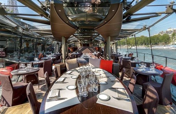 Paris by Rail with Sightseeing Bus and River Seine Lunch Cruise