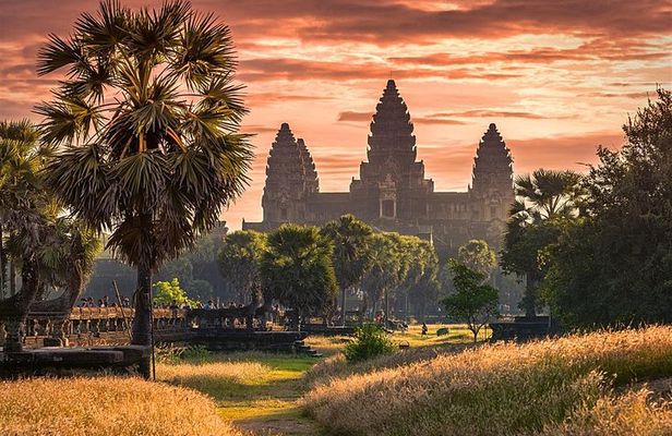  5-Day Private Highlights Tour of Siem Reap and Phnom Penh 