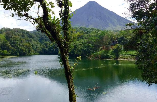 Entrance fee to Arenal Volcano Ecological Park
