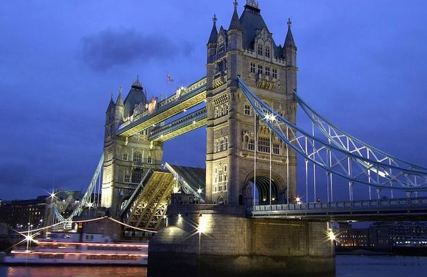 Private Guided and Chauffeured Tour of London