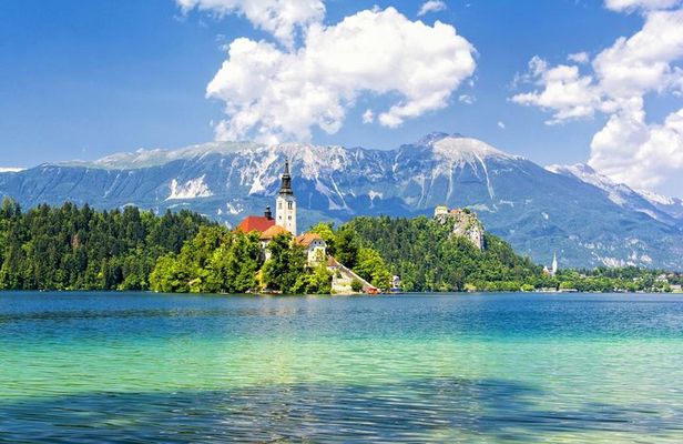Full-Day trip to Lake Bled