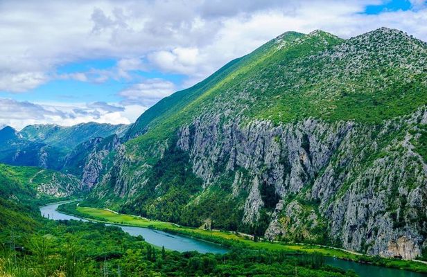 Omiš and River Cetina Boat Tour with Lunch from From Makarska Riviera