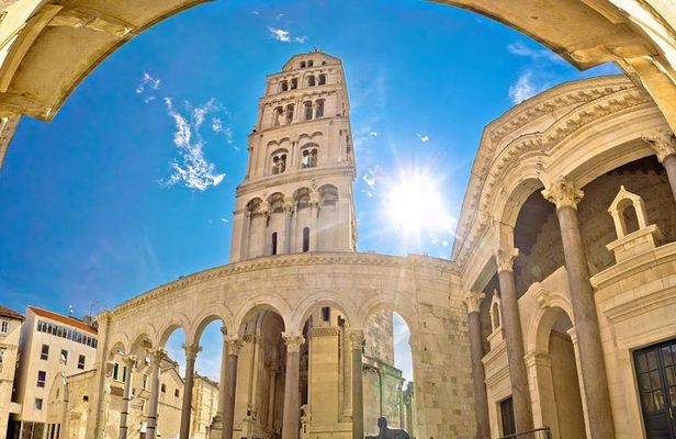Day trip to Trogir and Split from Makarska Riviera
